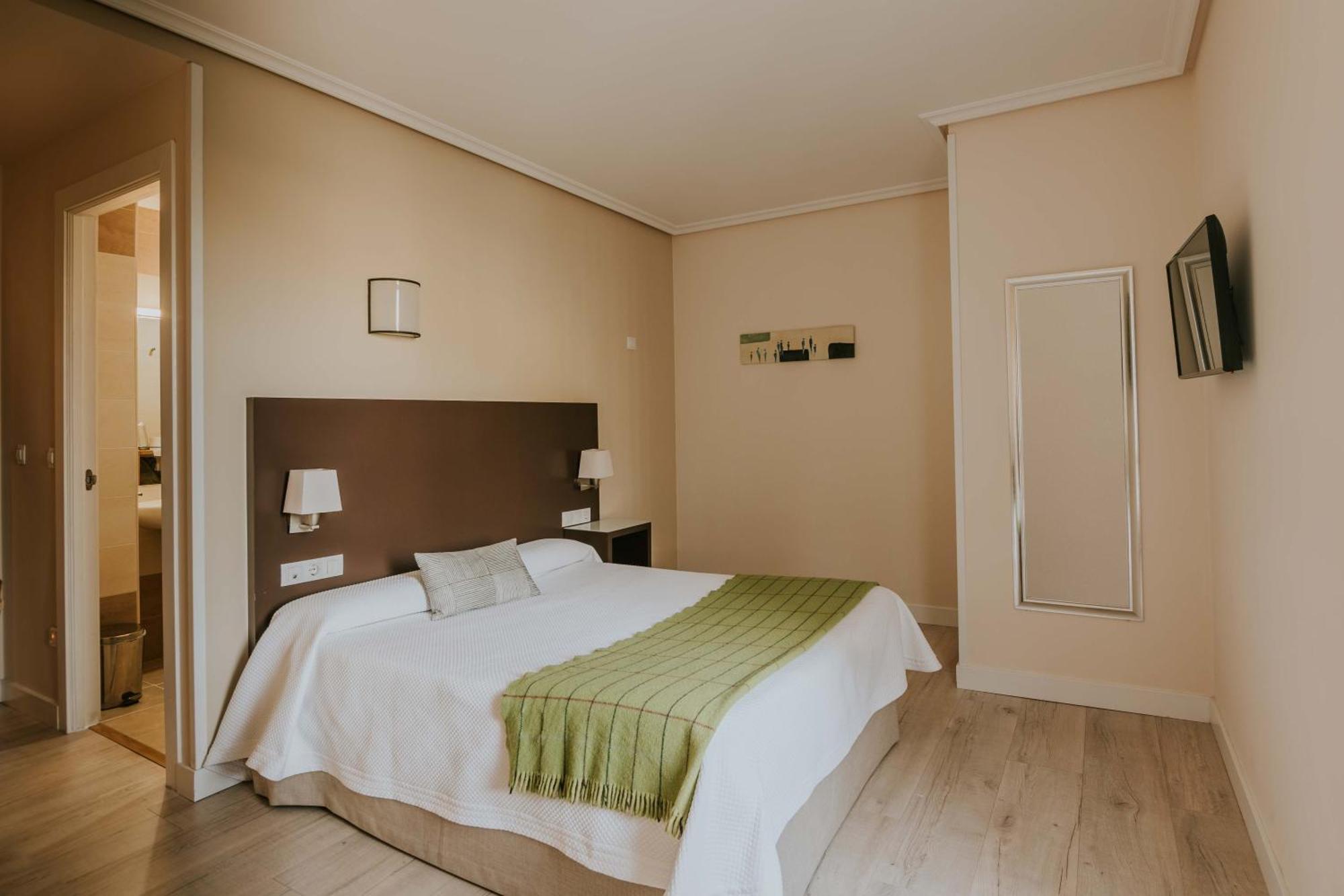 Hotel Arrope Haro Luaran gambar