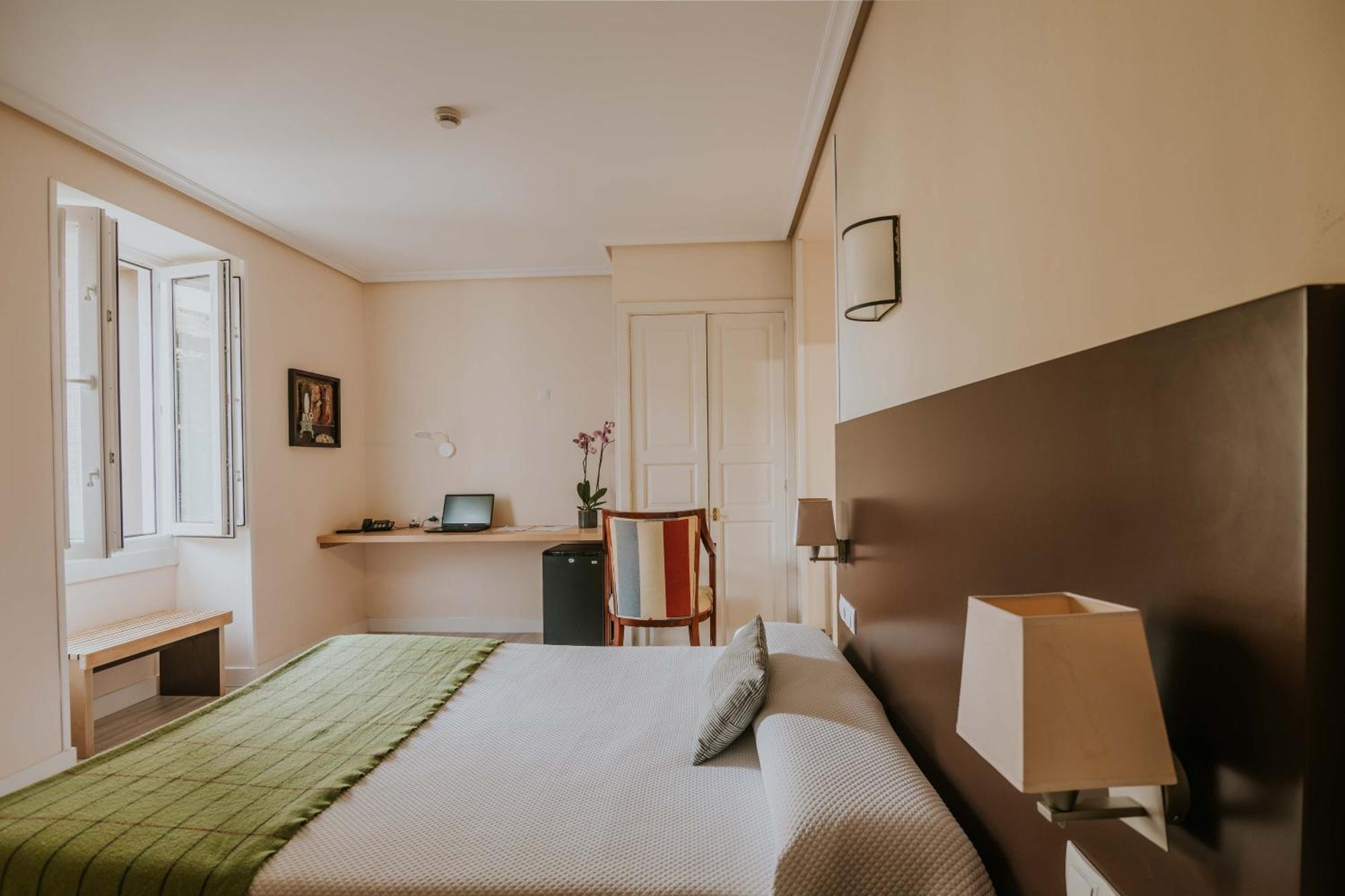 Hotel Arrope Haro Luaran gambar